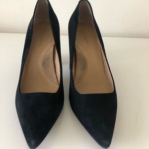 Banana Republic Madison Block-Heel Pump Size 7